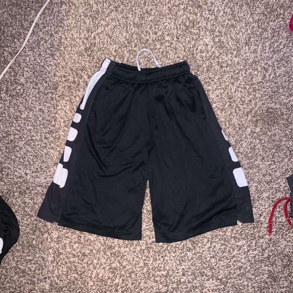 Boys Nike elite basketball shorts